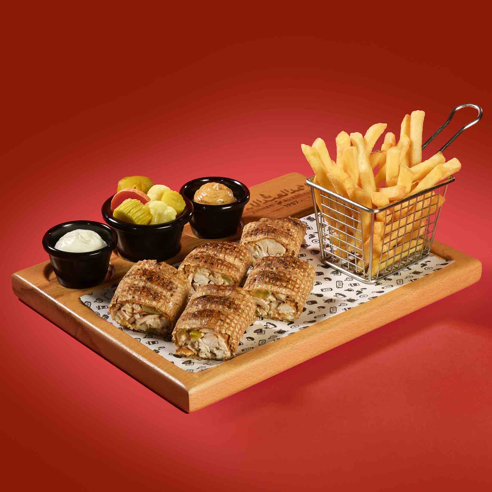 كومبو وسط بالخبز الأسمر