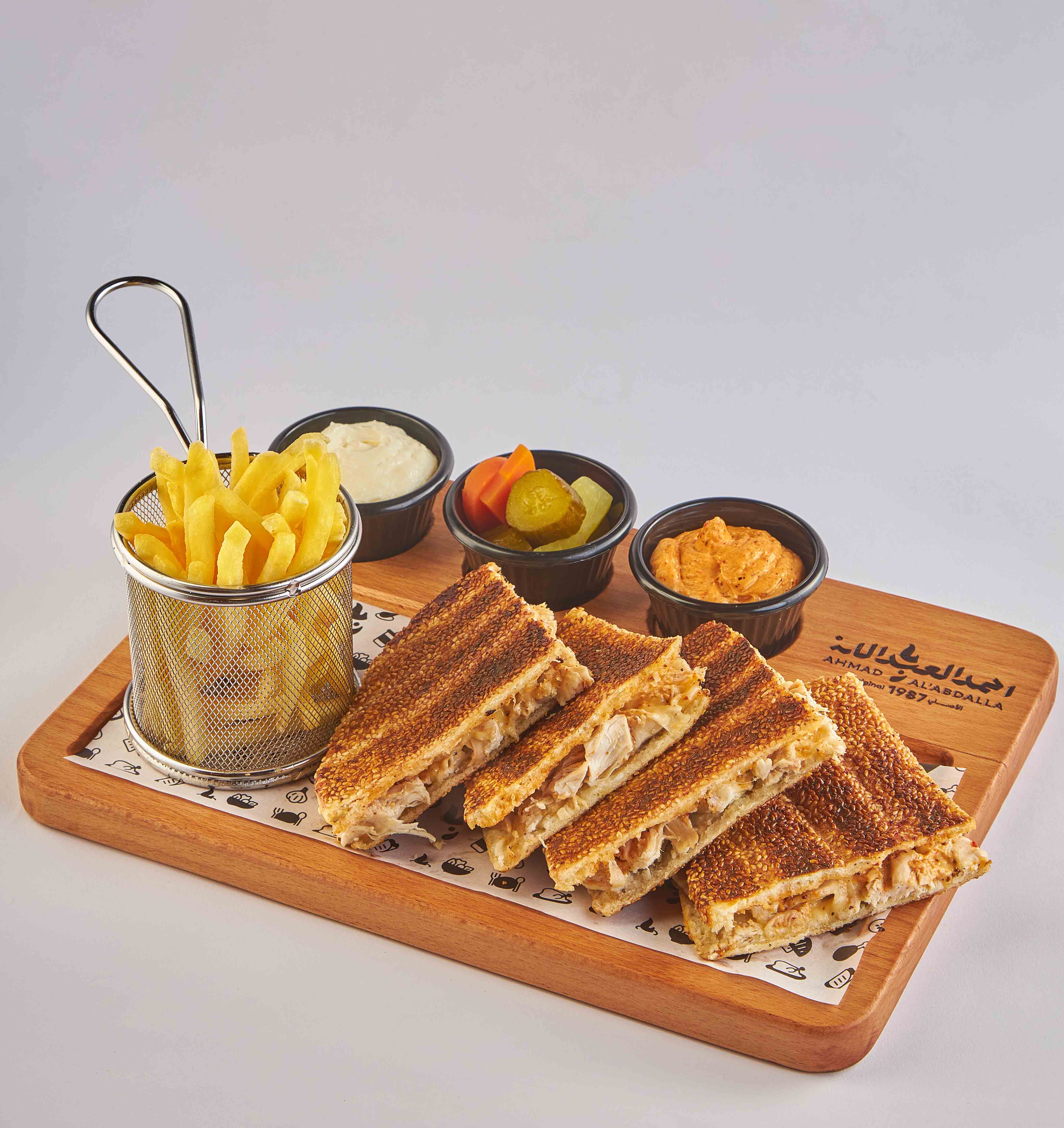 وجبة كعكة أحمد العبداللّه